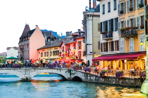 Développé en France et hébergé en Europe